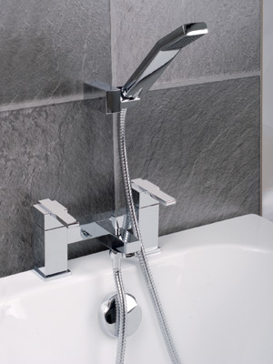 Ascot Zeto Bath Shower Mixer inc Wall Bracket